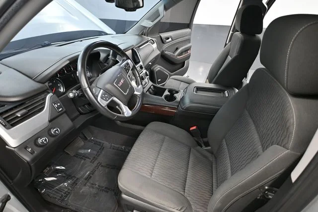 Used 2020 Silver GMC SLE image 18
