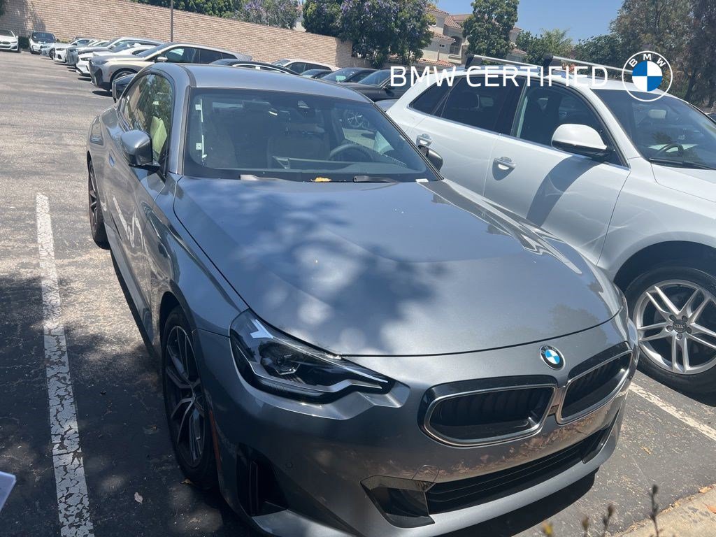 2025 BMW 2 Series 230i Coupe's photo