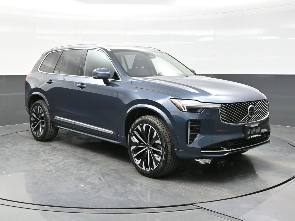 2026 Volvo XC90 B5 Plus Bright 4WD's photo