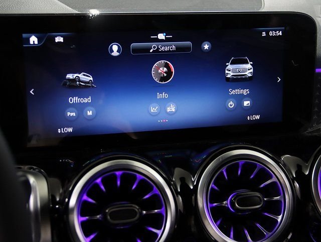 2025 Mercedes-Benz GLB Base - Photo 18