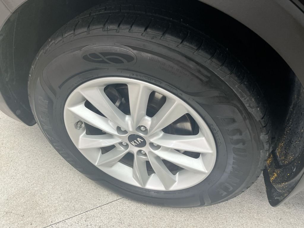 Used 2020 Black Kia LX image 14
