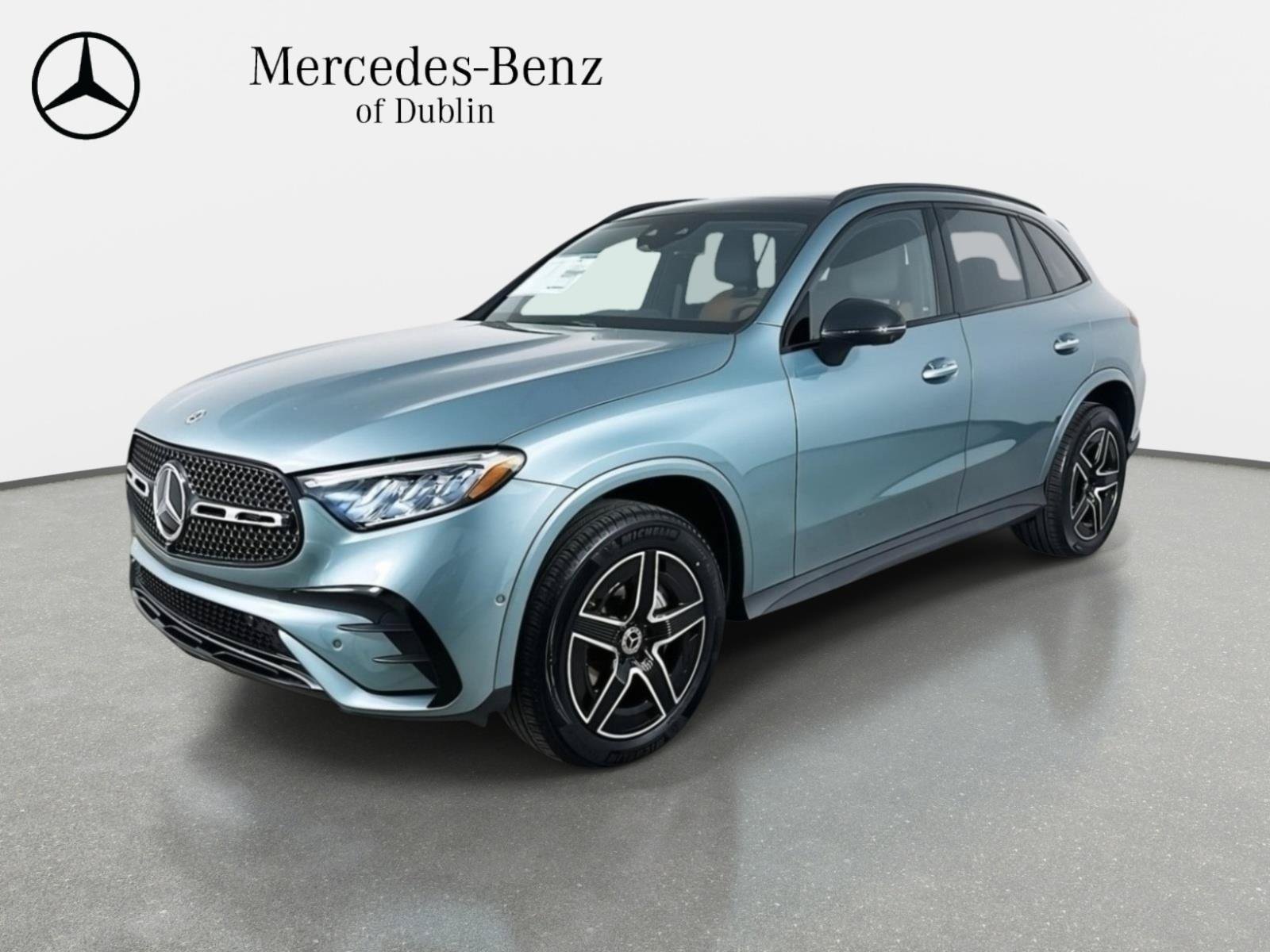 Used 2026 Silver Metallic Mercedes-Benz GLC 300 image 3