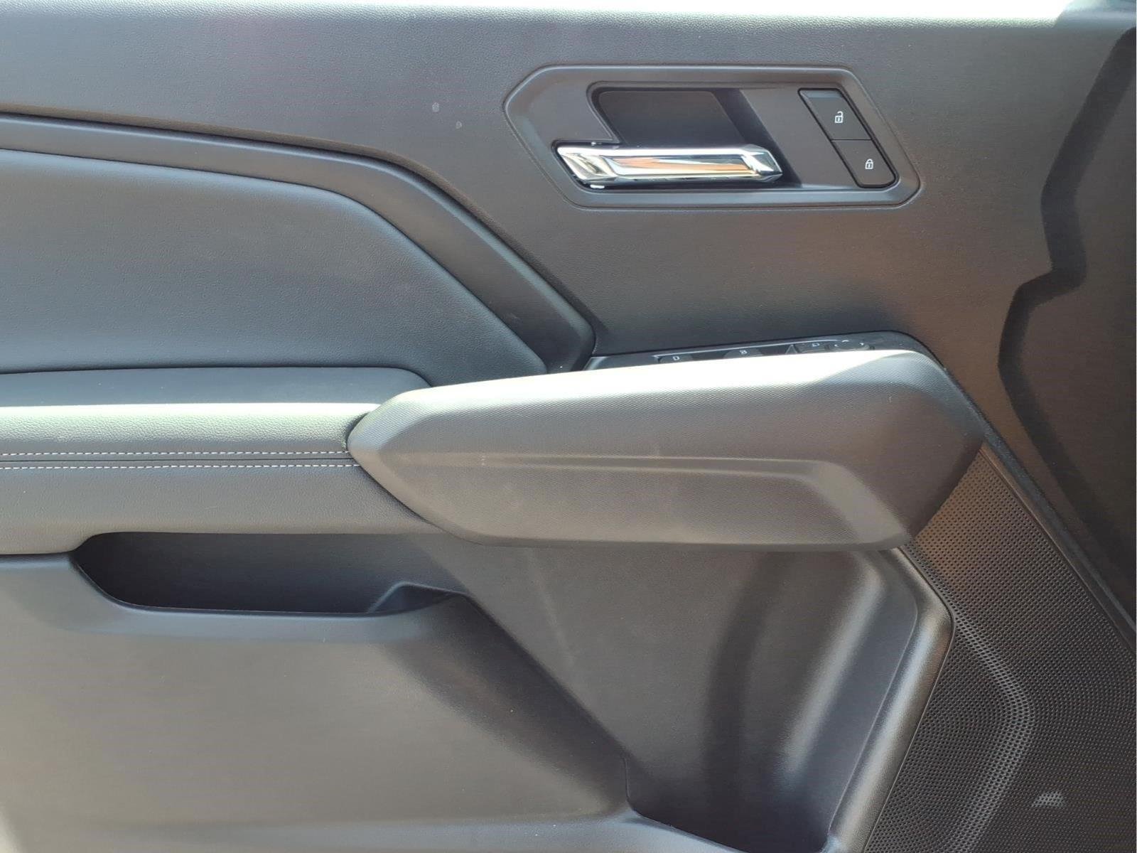 2026 Chevrolet Colorado LT - Photo 16