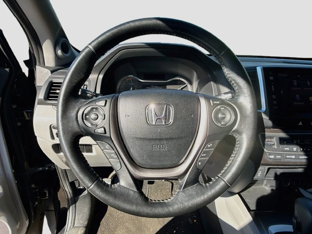 Used 2016 Crystal Black Pearl Honda EX-L image 14