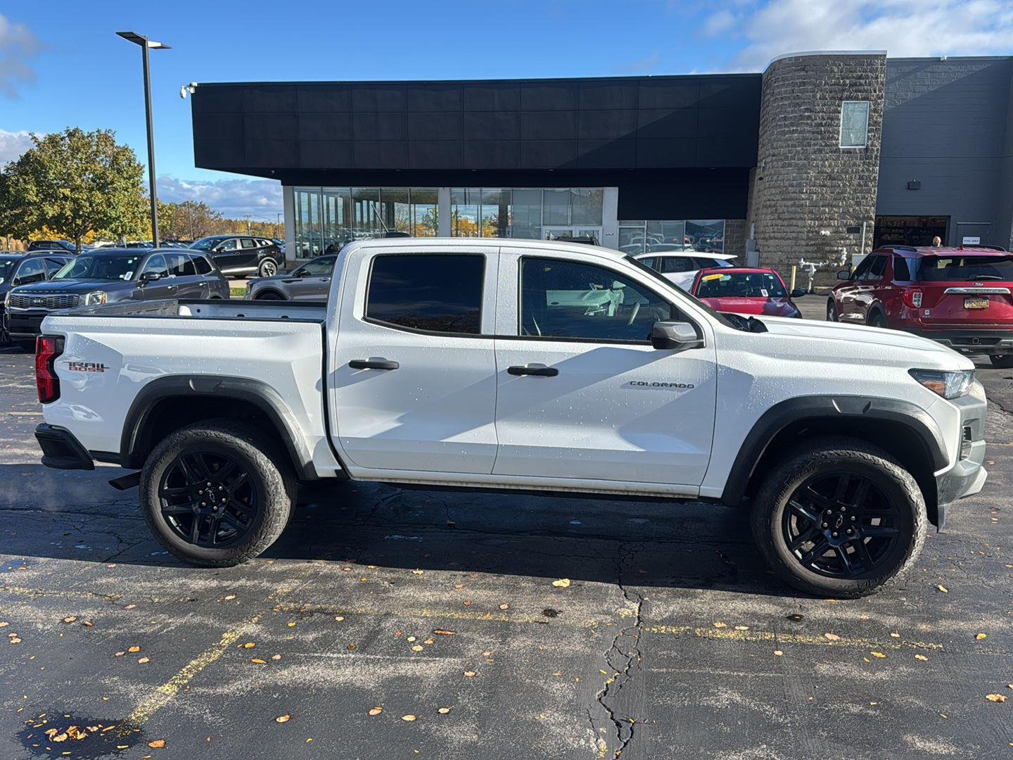 Used 2025 Summit White Chevrolet 4WD Trail Boss image 10