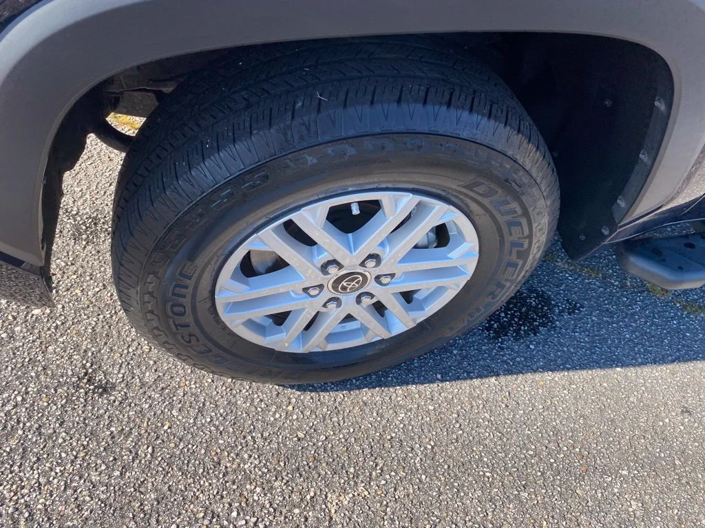 Used 2022  Toyota SR5 image 20