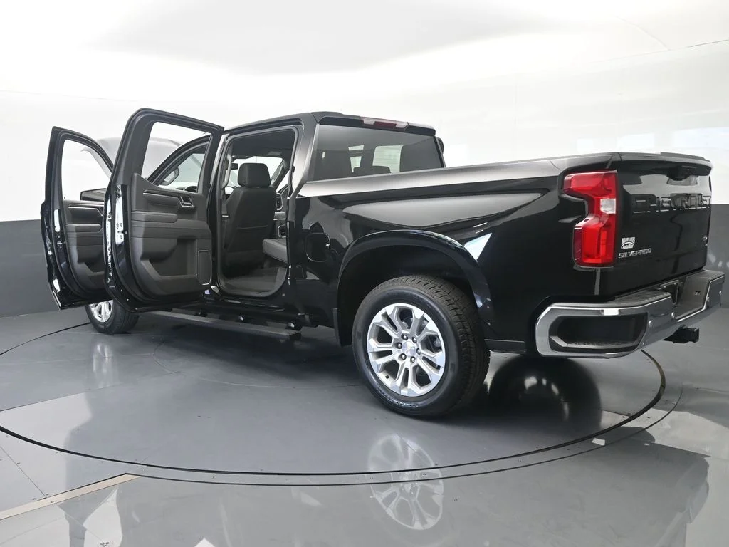 Used 2026 Black Chevrolet LTZ image 84