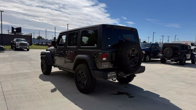 Used 2023 Gray Jeep Sport image 5