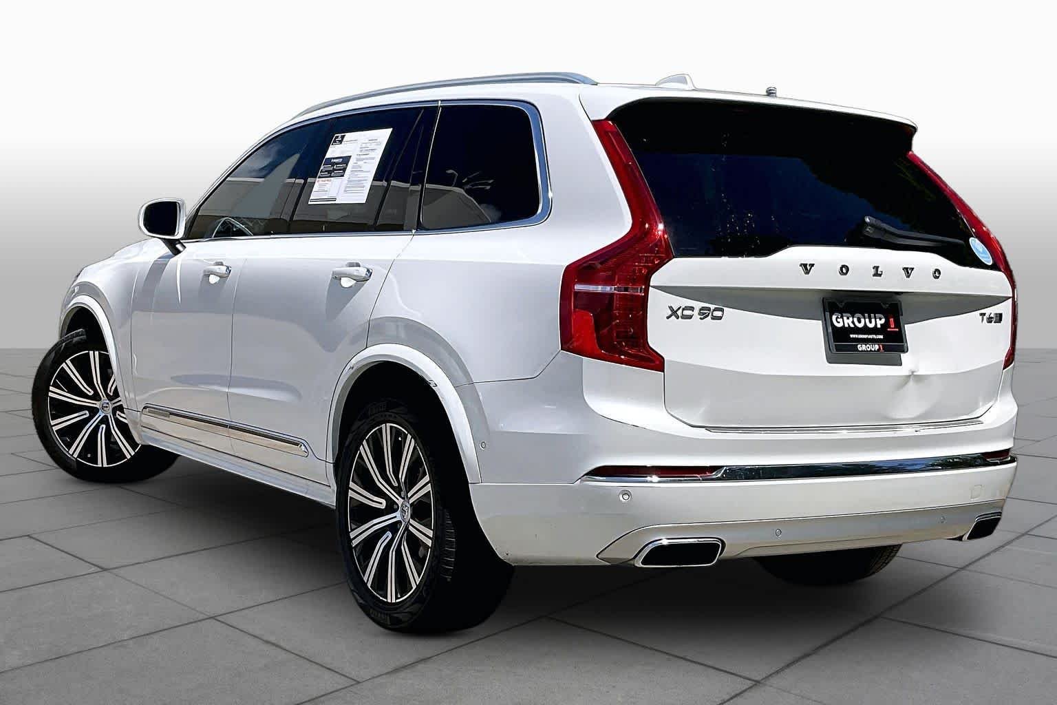 Used 2020 Crystal White Metallic Volvo Inscription image 11