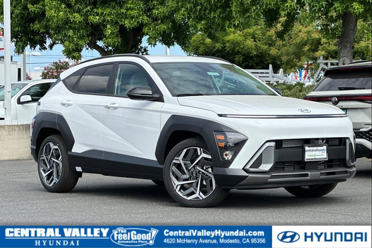 2026 Hyundai Kona SEL Premium Automatic's photo