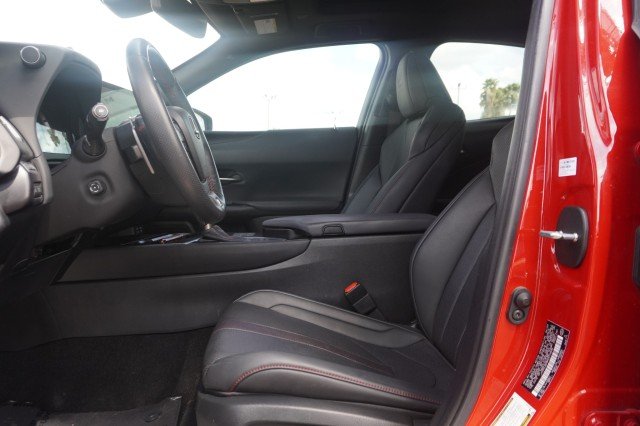 Used 2024  Lexus UX 250h F SPORT Handling image 18