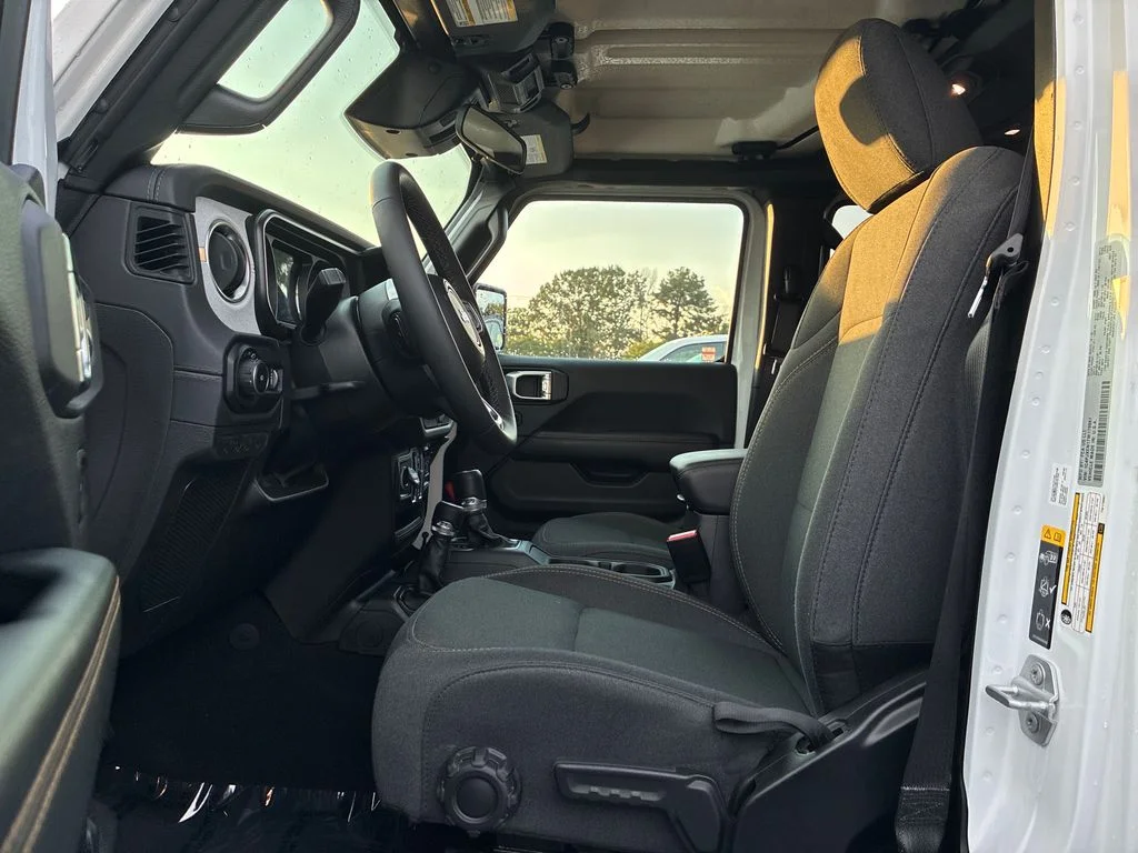 Used 2026 White Jeep Sahara image 24