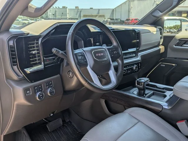 Used 2023 White GMC SLT image 33