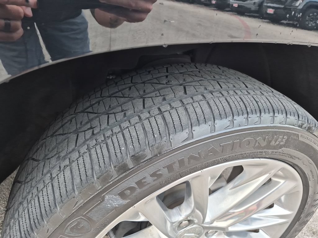 Used 2020 BLACK RAVEN Cadillac Premium Luxury image 18