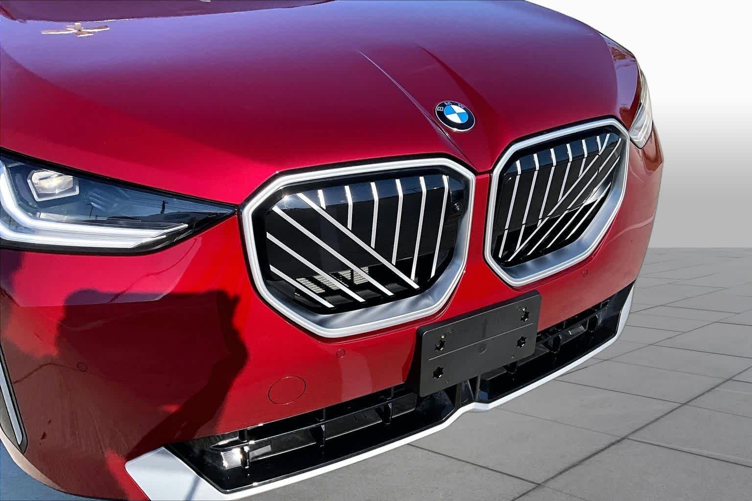 Used 2026 Vegas Red Metallic BMW 30 xDrive image 28