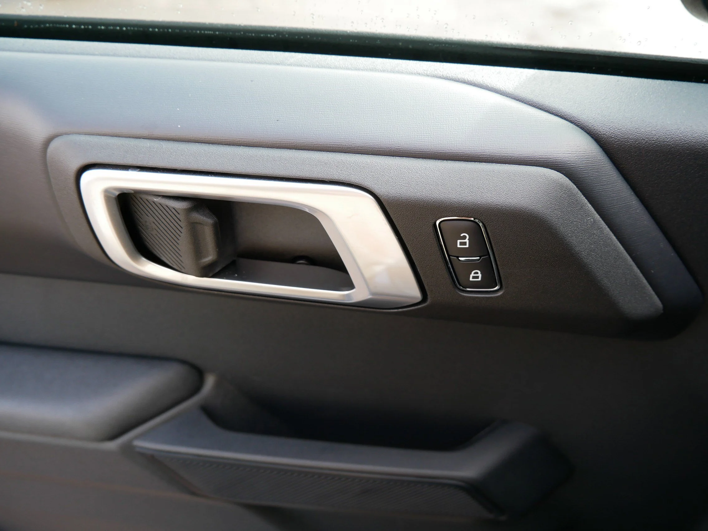 New 2025 Azure Gray Metallic Ford Badlands image 20