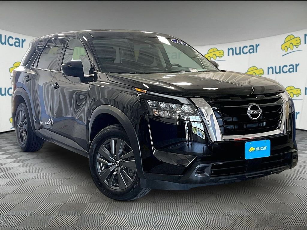 2024 Nissan Pathfinder S 4WD's photo