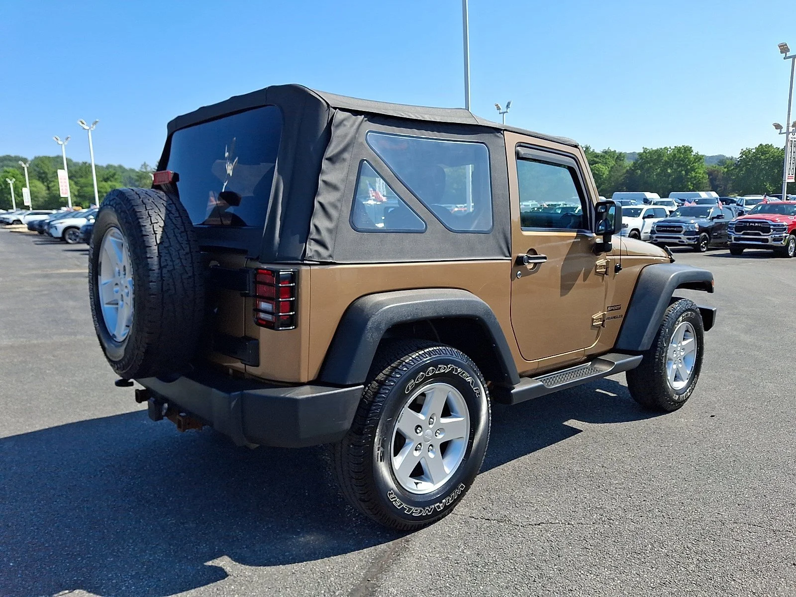 Used 2015 Copper Brown Pearlcoat Jeep Sport image 7