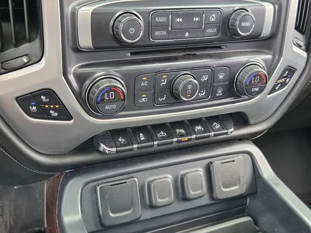 Used 2017 Silver GMC SLT image 20