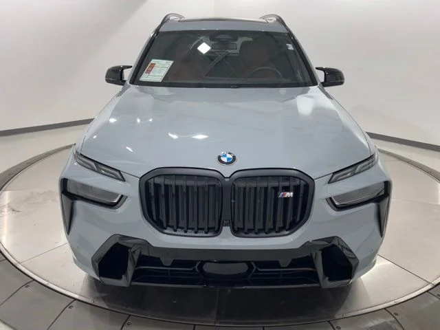 Used 2025 Gray BMW M60i image 8