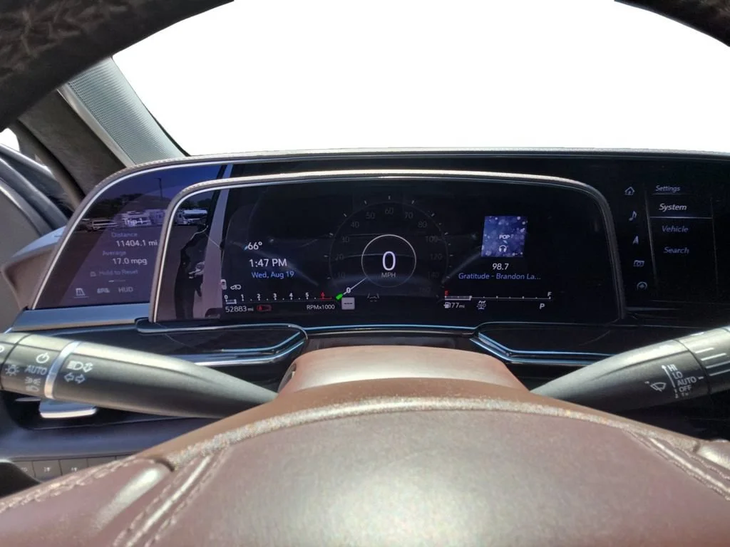 Used 2023 CRYSTAL WHITE TRICOAT Cadillac 4WD Sport Platinum image 20