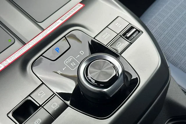 New 2026 CRYSTAL WHITE PEARL, TWO T Subaru Touring image 18