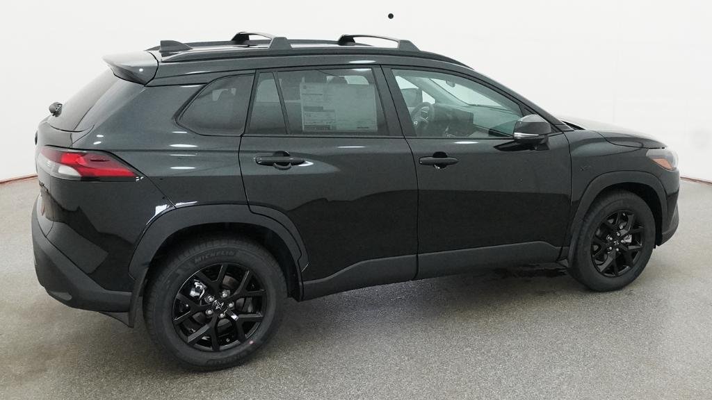 2026 Toyota Corolla Cross LE - Photo 21