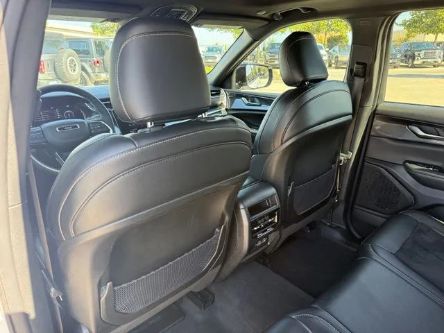 Used 2023 Bright White Clearcoat Jeep Altitude image 28
