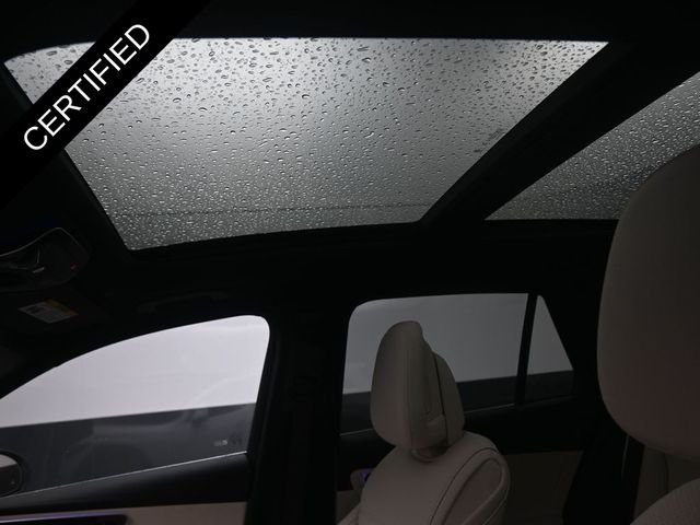 Used 2025 White Mercedes-Benz GLC 300 image 2