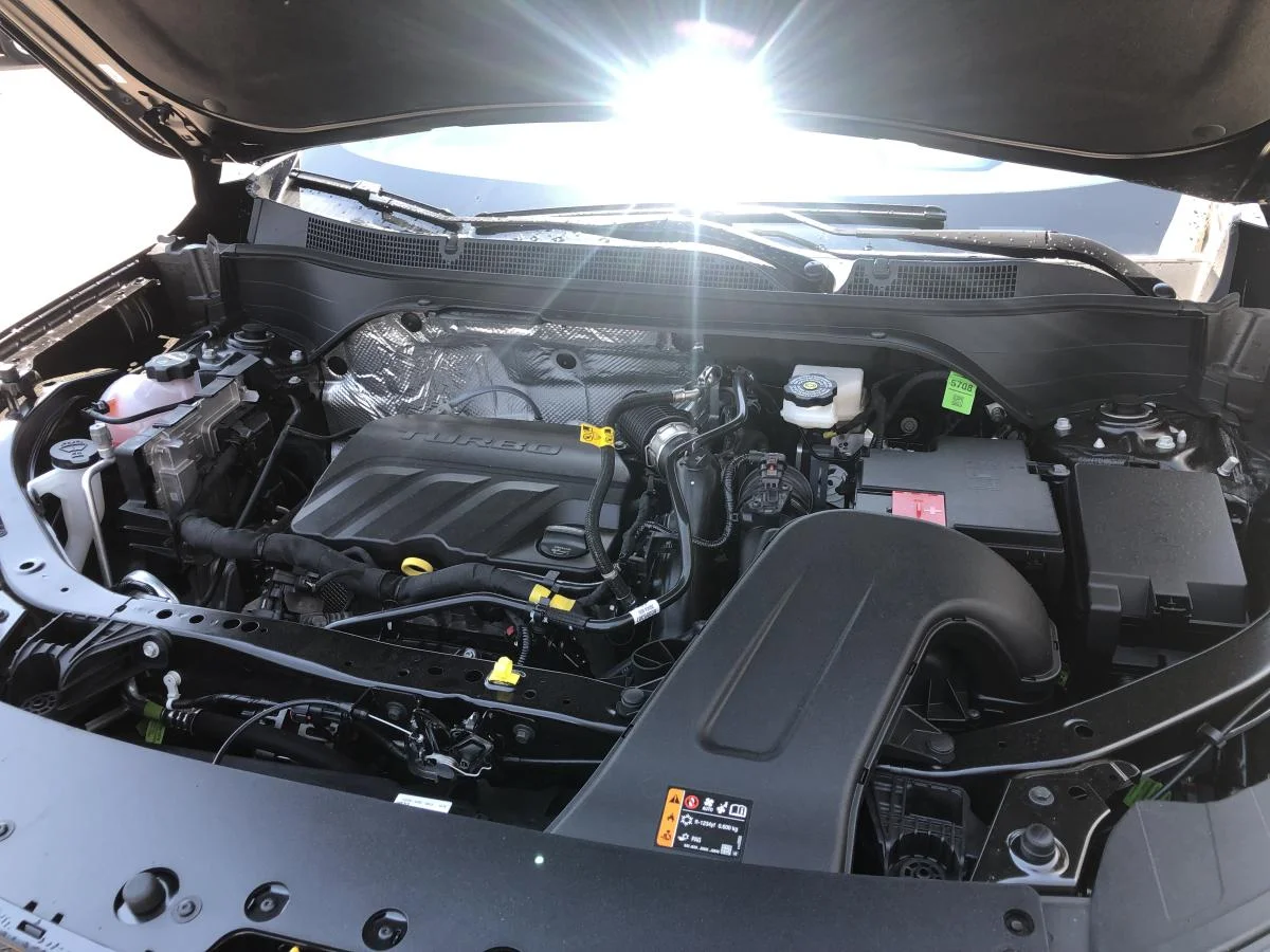 New 2026 Black Chevrolet Fwd 4dr 1rs image 18