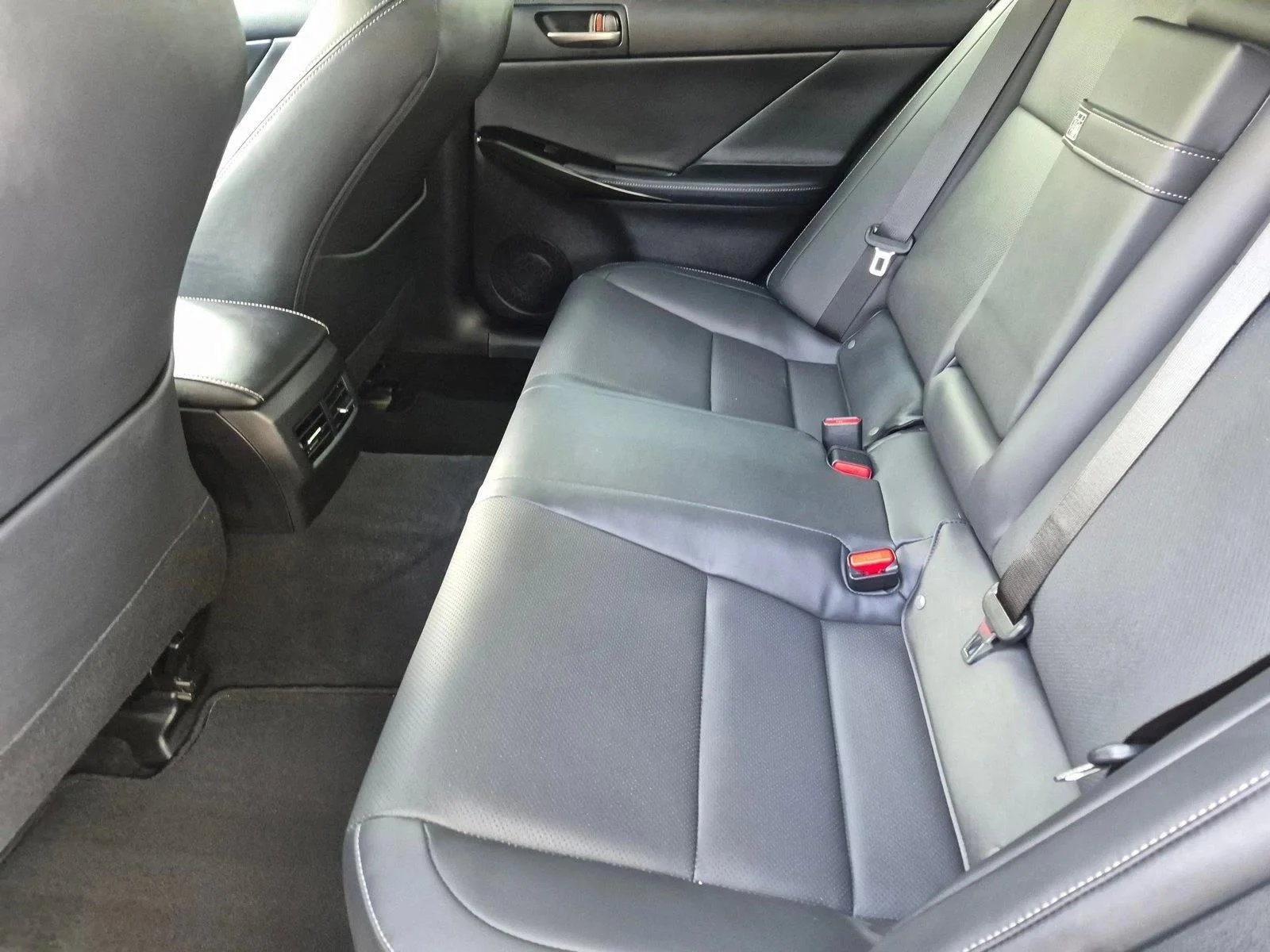 Used 2025 Incognito Lexus F SPORT DESIGN image 16