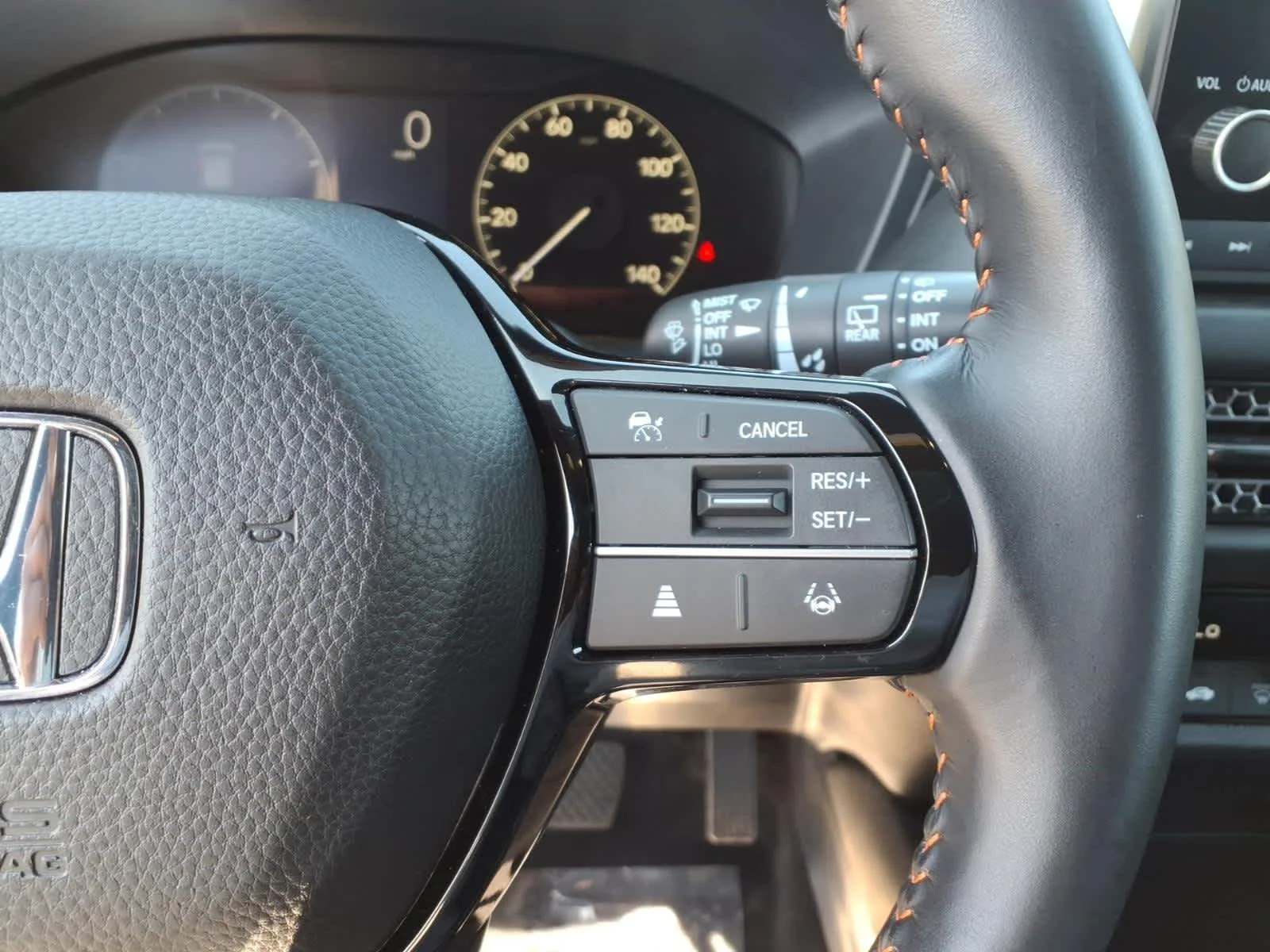 2025 Honda HR-V Sport - Photo 16
