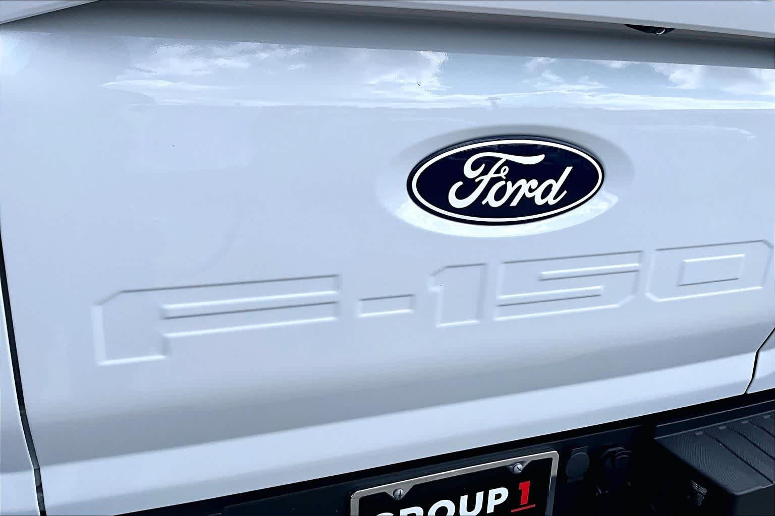 Used 2024 Oxford White Ford LARIAT image 31