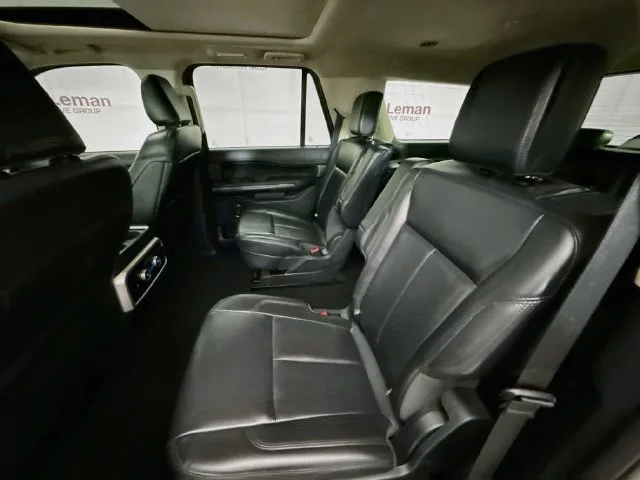 Used 2024 Oxford White Ford XLT image 25