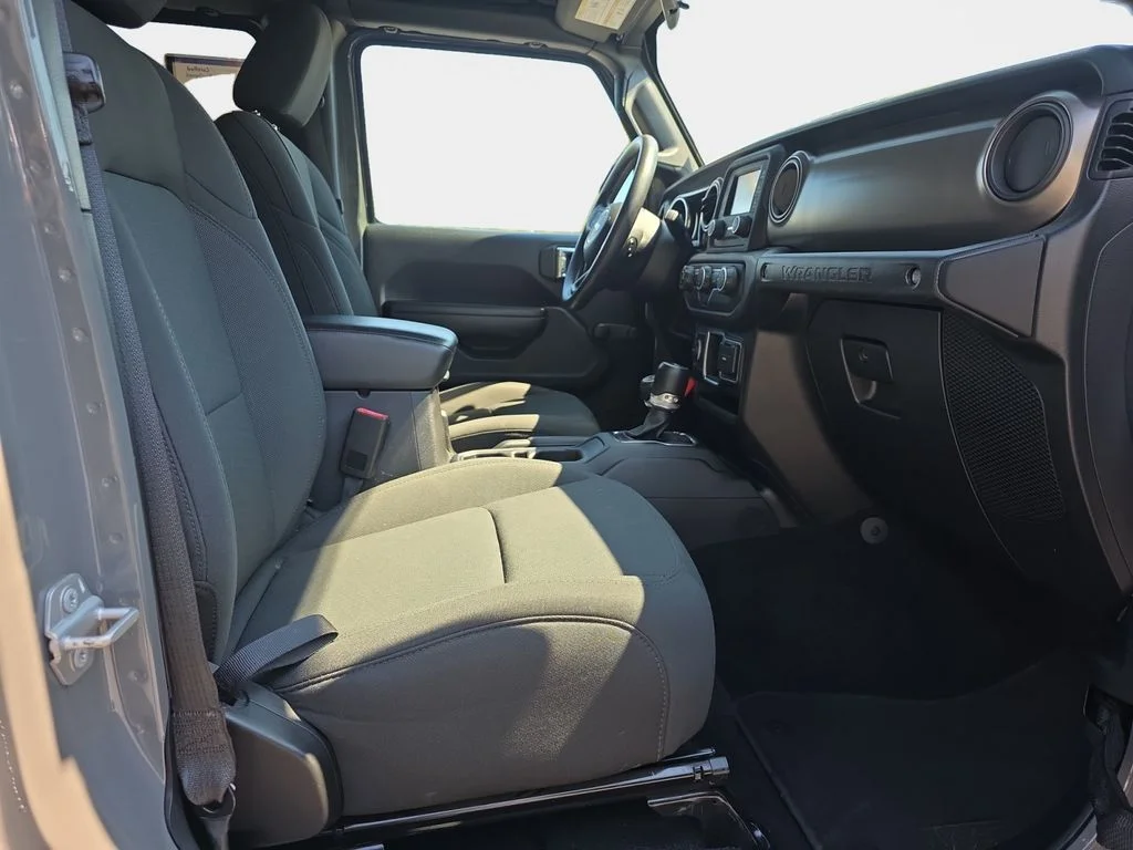 Used 2021 Sting-Gray Clearcoat Jeep Unlimited Sport image 18