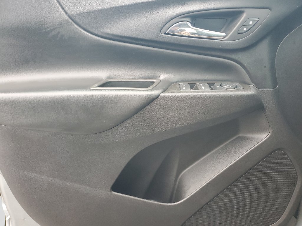 Used 2023 STERLING GRAY METALLIC Chevrolet LT image 21