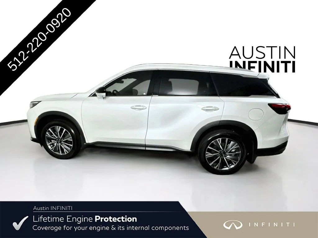 New 2027 White INFINITI LUXE image 5
