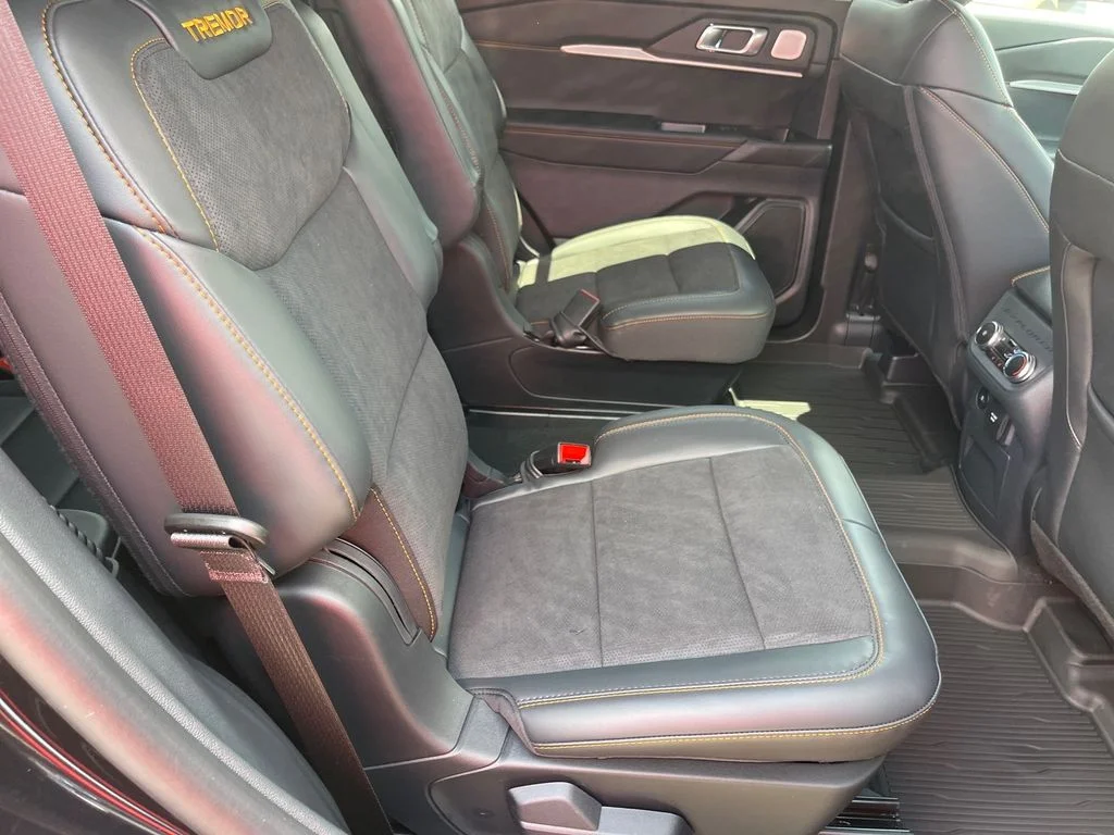 New 2026 Agate Black Metallic Ford Tremor® image 13