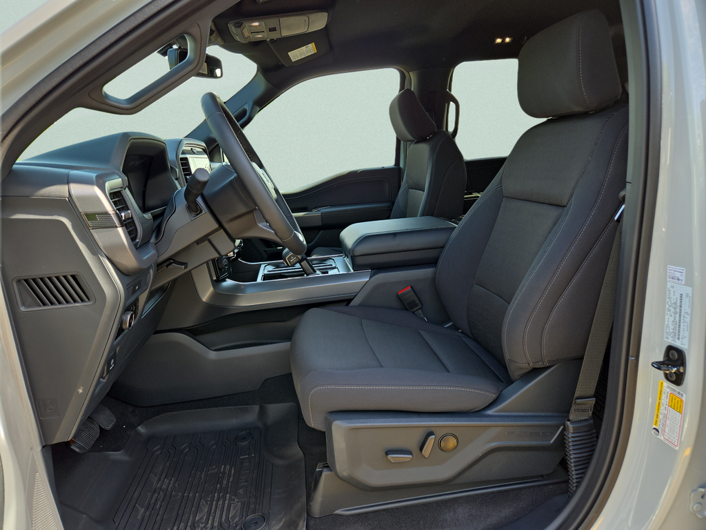 New 2026 Avalanche Ford XLT image 14