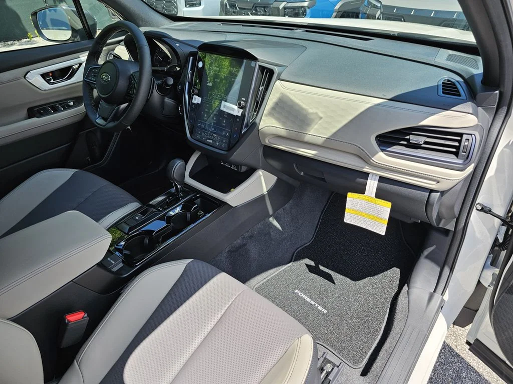 New 2026 CRYSTAL WHITE PEARL Subaru Limited image 11