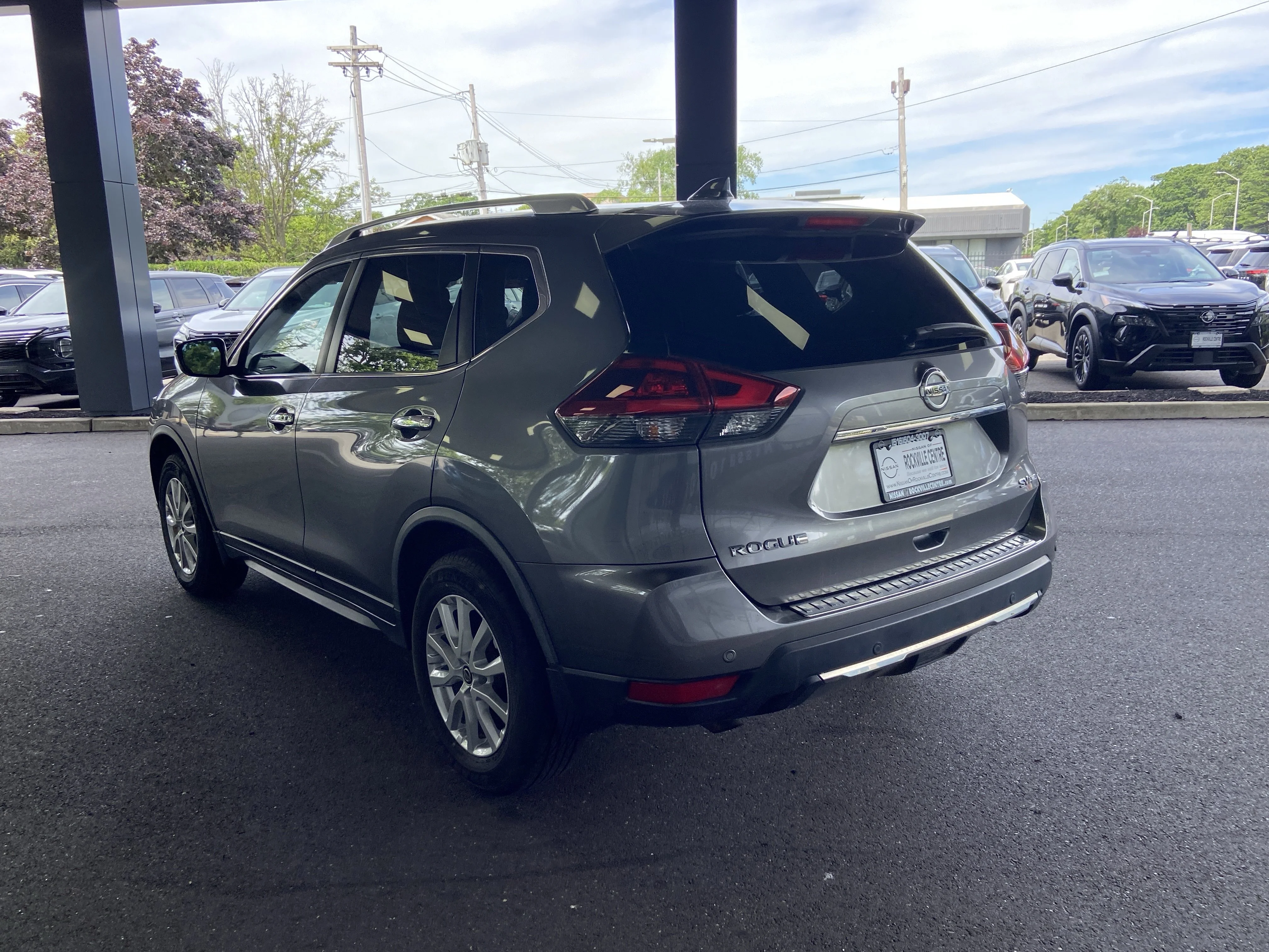 Used 2019 Gun Metallic Nissan SV image 7