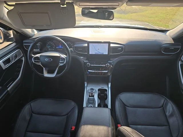 Used 2022 Gray Ford Limited image 10