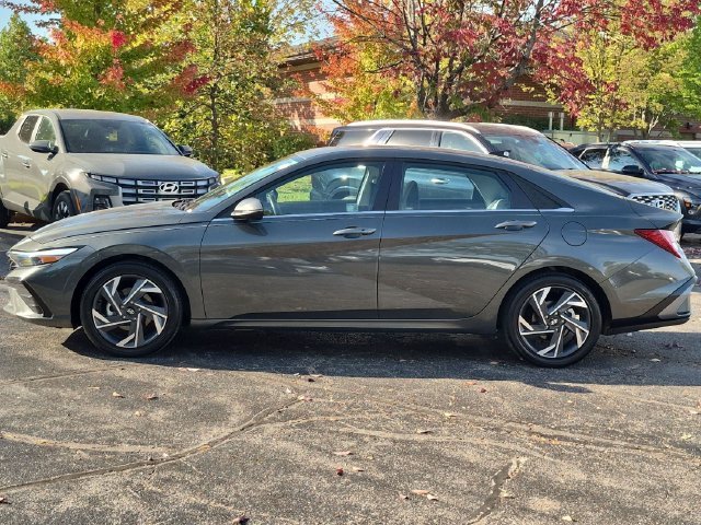 Used 2026 Gray Hyundai Limited image 4