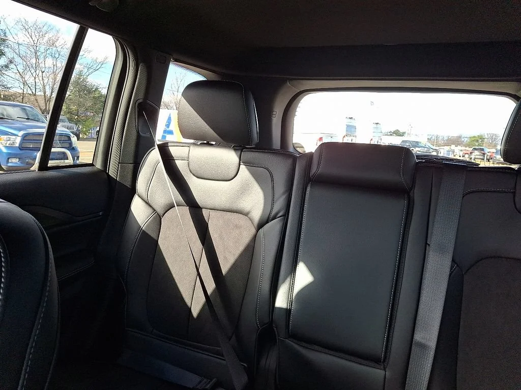 New 2025 Velvet Red Pearlcoat Jeep Altitude X image 13