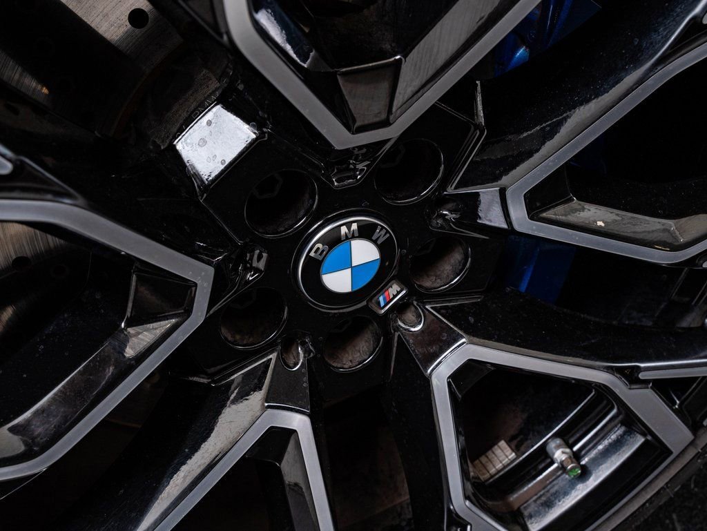 Used 2025 Marina Bay Blue Metallic BMW  image 8