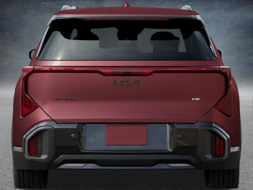 New 2027 Magma Red Matte Kia X-Line S image 14