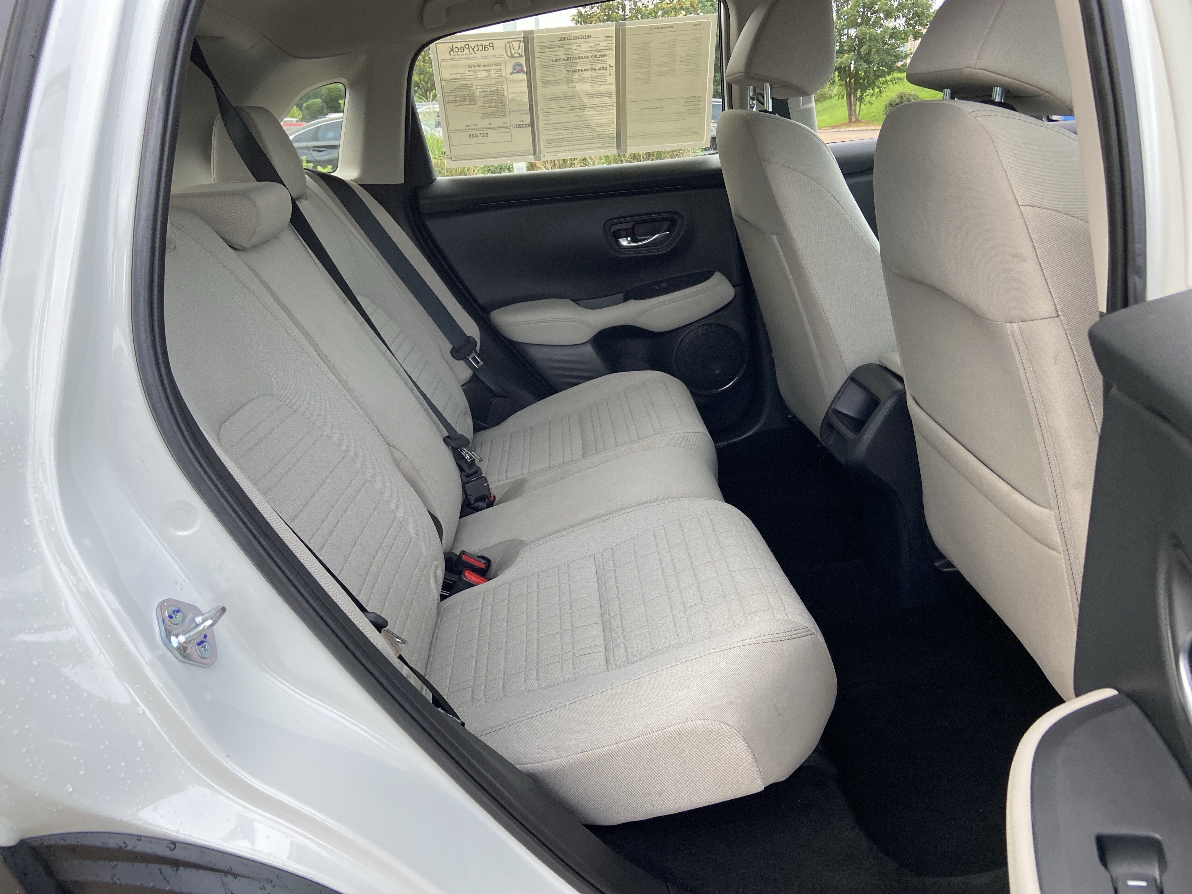 Used 2025 Platinum White Pearl Honda LX image 14