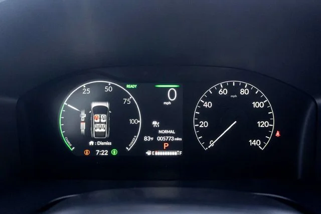 Certified Used 2025 Platinum Honda Sport-L image 22