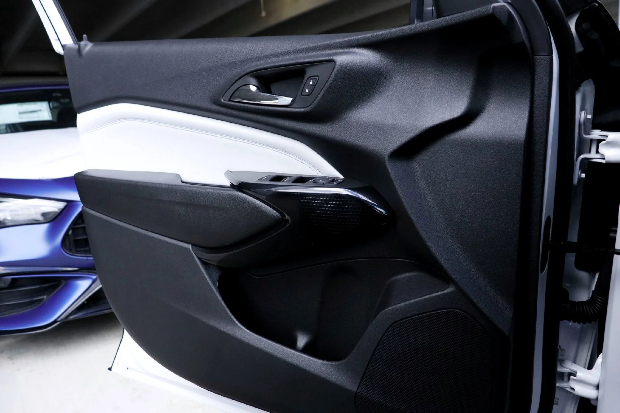 New 2026 White Chevrolet LT image 11