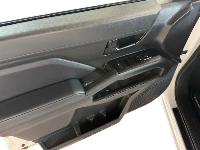 2025 Toyota Tacoma SR - Photo 10